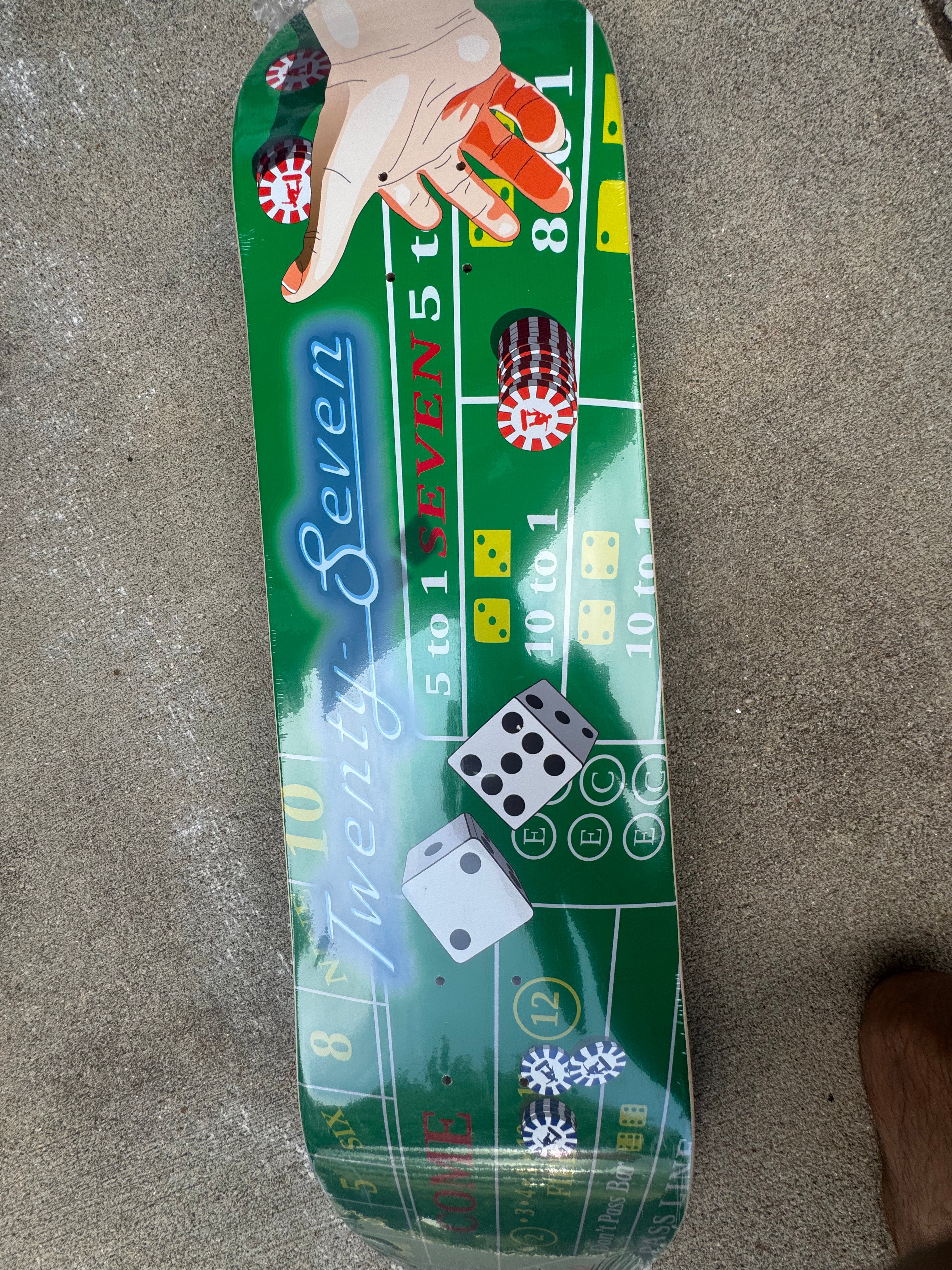 27sk8co deck “casino dice”